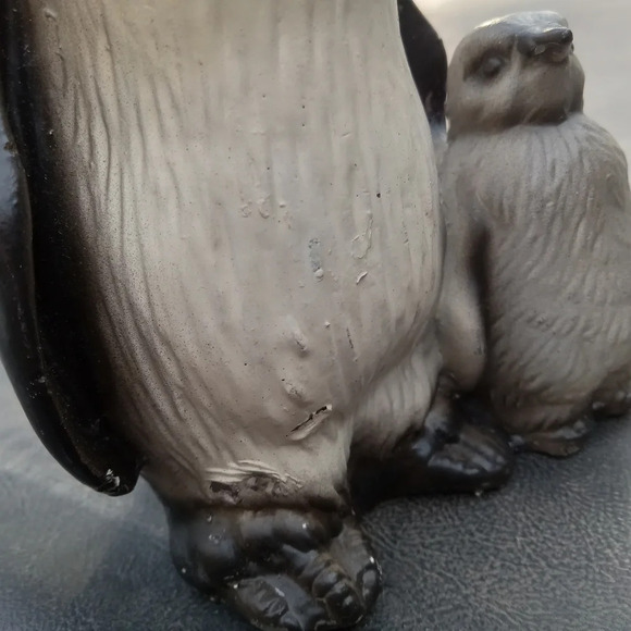 Candle: Penguin w/ Baby Penguin Candle Factory Illinois Never Has Been Burned - Picture 7 of 7